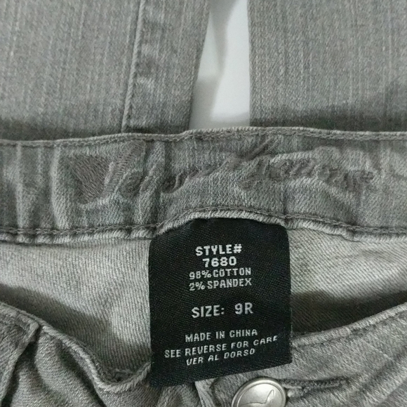 Wet Seal Light Grey Straight Leg Jeans - size 9 - Picture 2 of 4